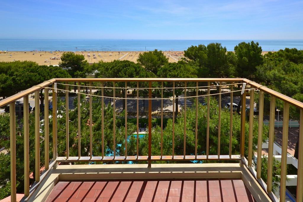 International Seaview Apartments Lignano Sabbiadoro Kamer foto